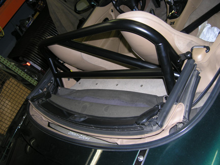 Ace Side Braced Roll Bar, Single Diagonal w/ Harness Bar in 2002 Miata